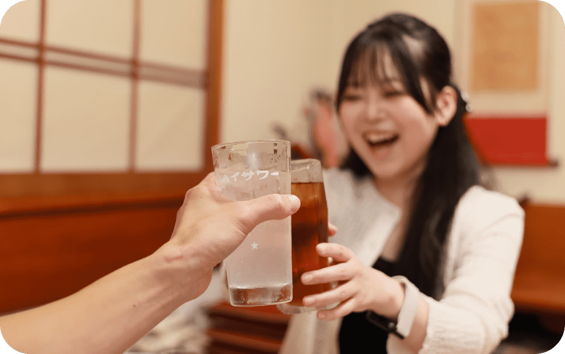 乾杯している写真